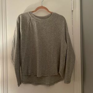 Gray long sleeve tee